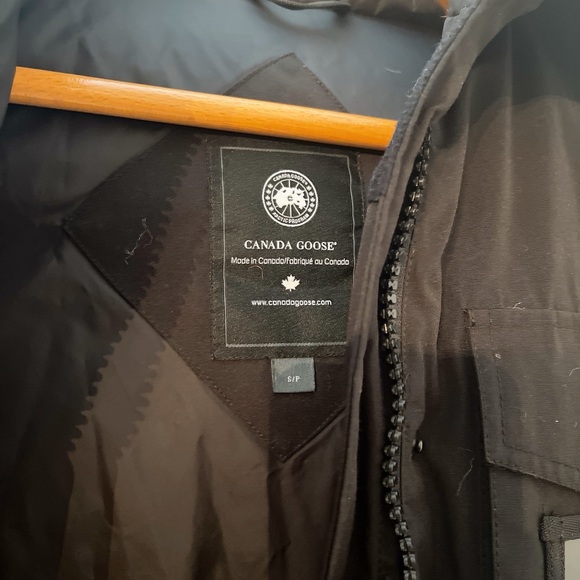 Canada Goose Arosa Parka Jacket - Picture 7 of 9